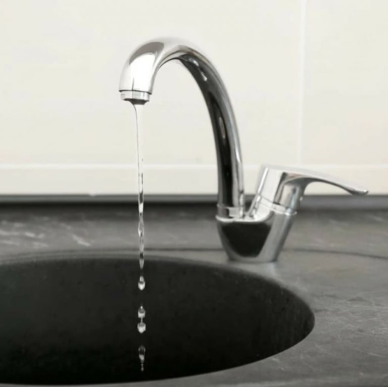 Tropfender Hahn – Hausmeister Reparatur Traunreut ReiRa